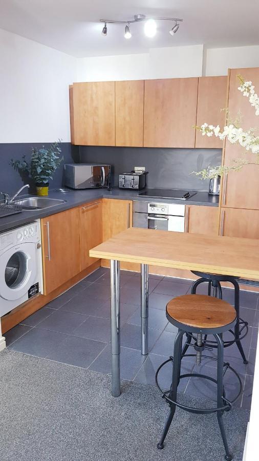 City Centre 1 Bed Apartment With Free On Site Parking With Cctv By Lets Relocations Birmingam Exterior foto