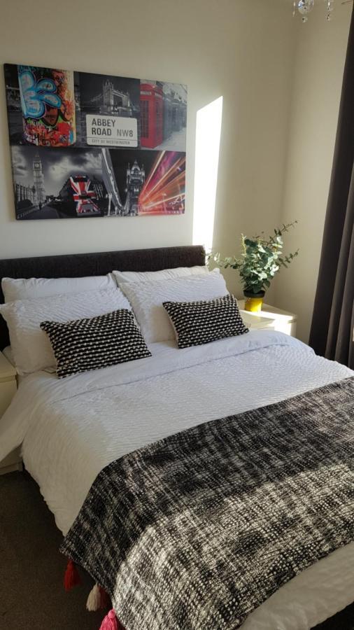 City Centre 1 Bed Apartment With Free On Site Parking With Cctv By Lets Relocations Birmingam Exterior foto