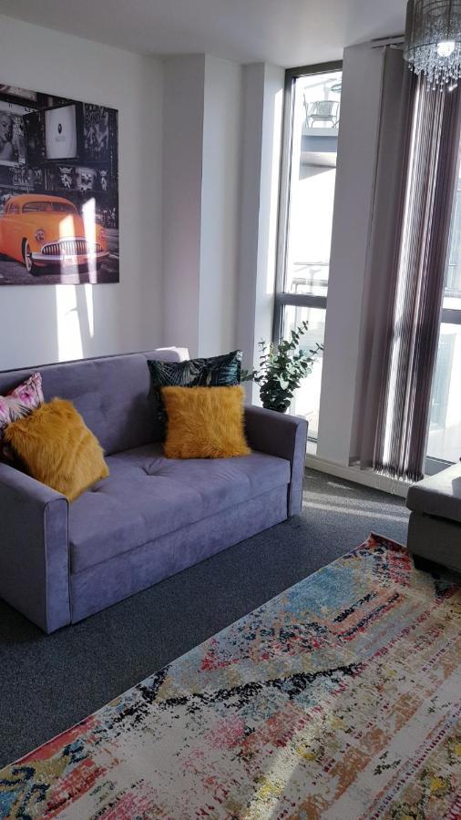 City Centre 1 Bed Apartment With Free On Site Parking With Cctv By Lets Relocations Birmingam Exterior foto