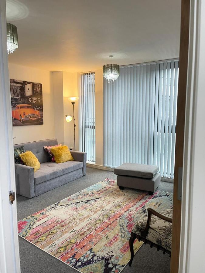 City Centre 1 Bed Apartment With Free On Site Parking With Cctv By Lets Relocations Birmingam Exterior foto