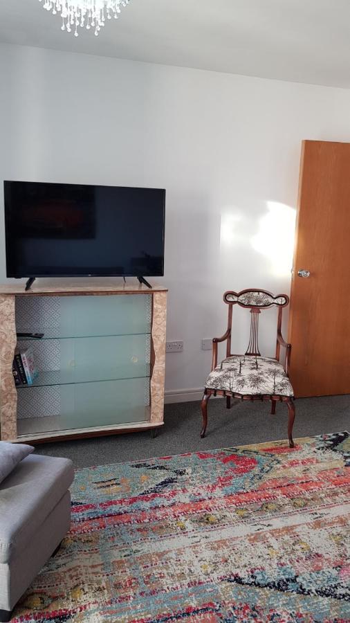 City Centre 1 Bed Apartment With Free On Site Parking With Cctv By Lets Relocations Birmingam Exterior foto